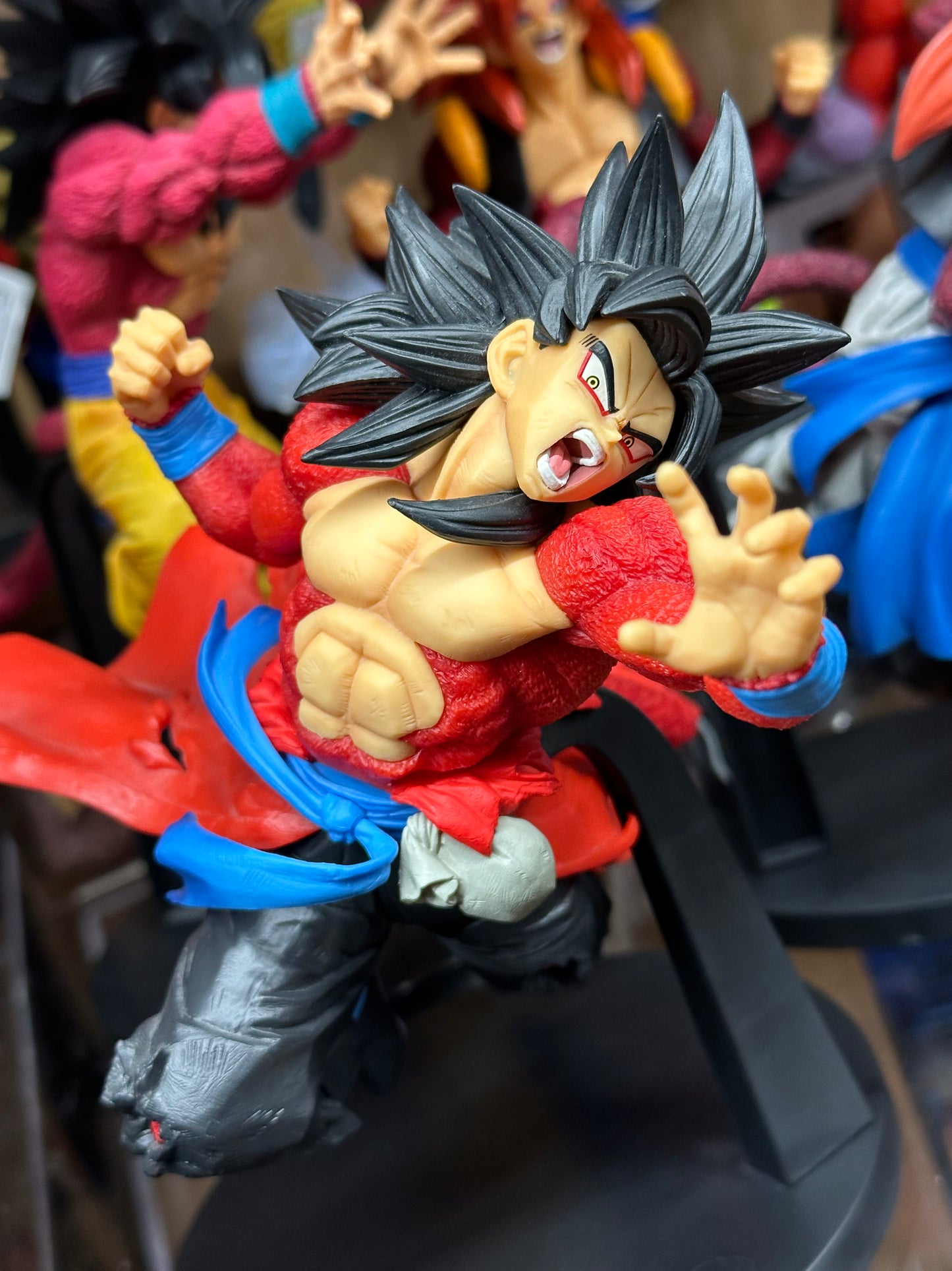Son Goku Super Saiyan 4 Dragon Ball PVC Figure L090