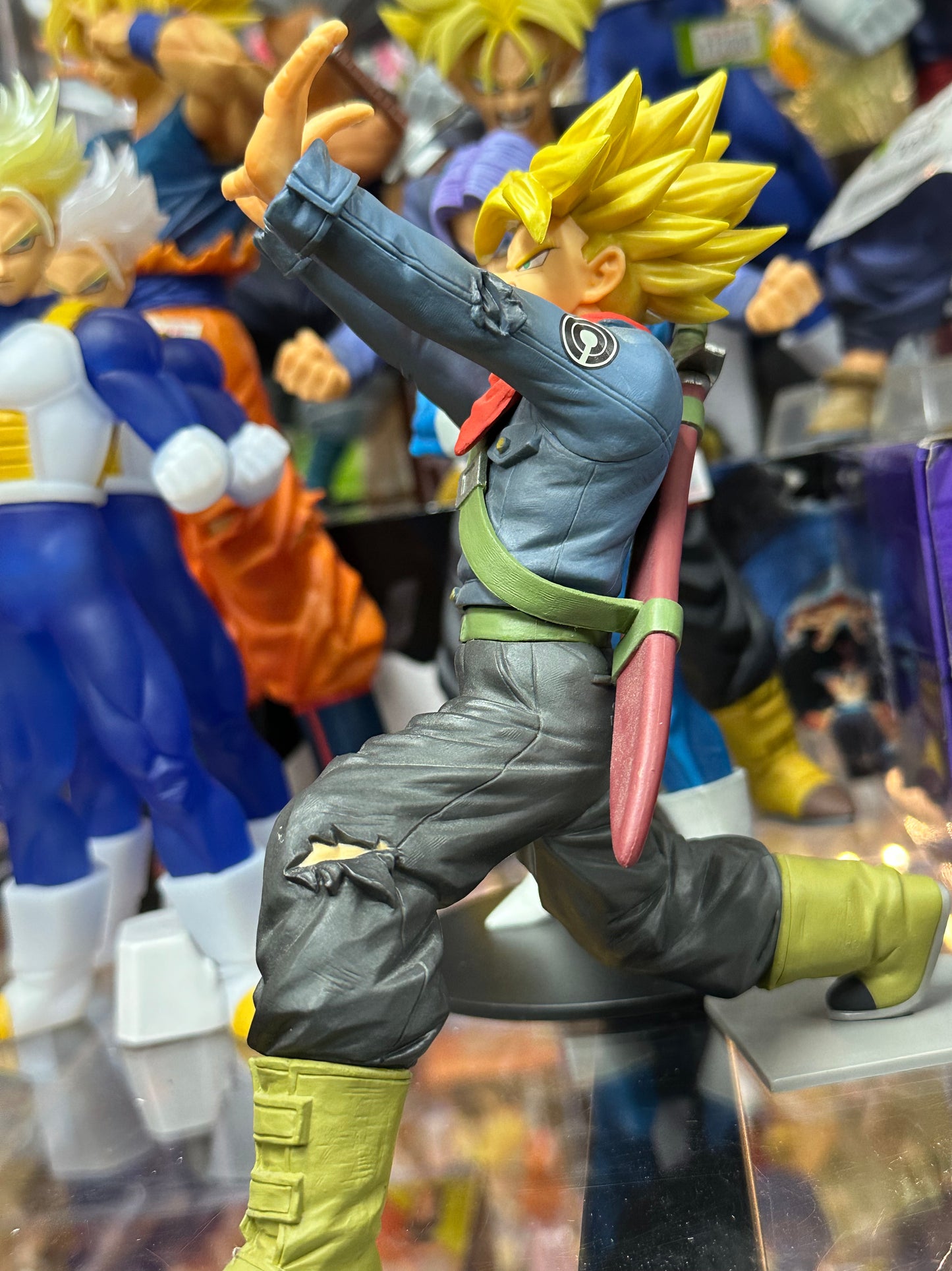 Trunks Super Saiyan Dragon Ball PVC Figure M010