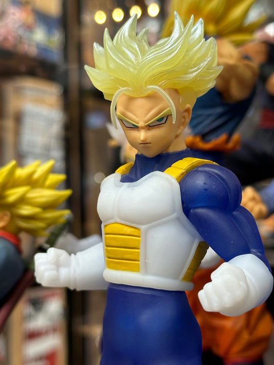 Trunks Super Saiyan Dragon Ball PVC Figure M010